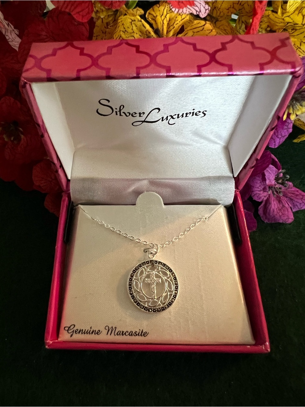 Silver-tone Marcasite & Crystal Round Pendant Necklace 18”